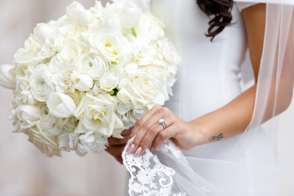 white wedding trends bouquet