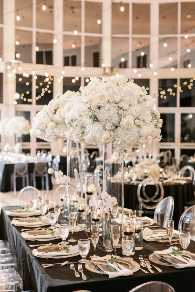 black white wedding decor