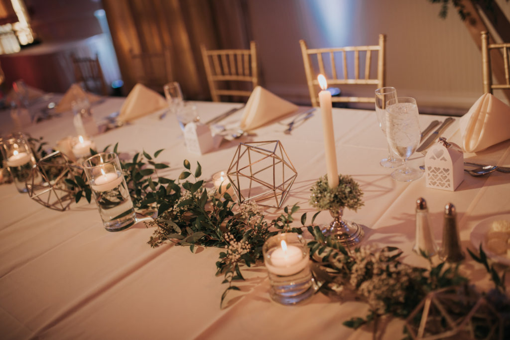 head table wedding decor