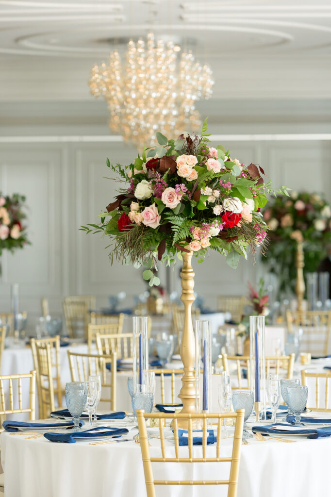 burgundy gold wedding decor