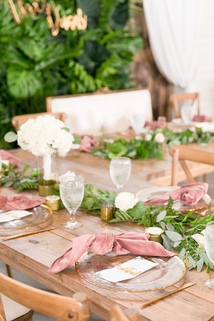 velvet napkin place setting