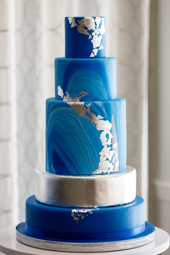 modern marble wedding cake