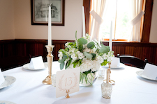 color neutral wedding centerpieces