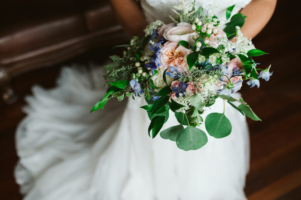 organic wedding bouquet small