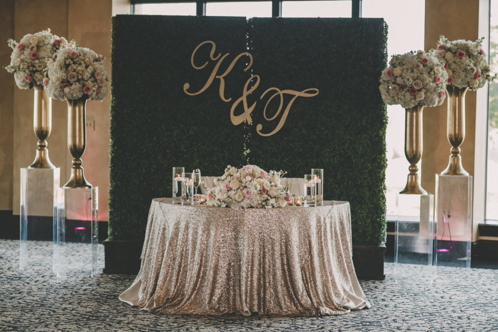 sweetheart table wedding decor