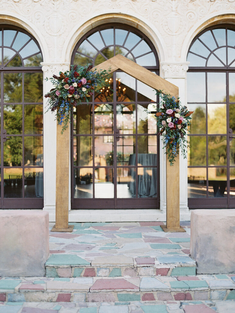 pointed ceremony arch decor